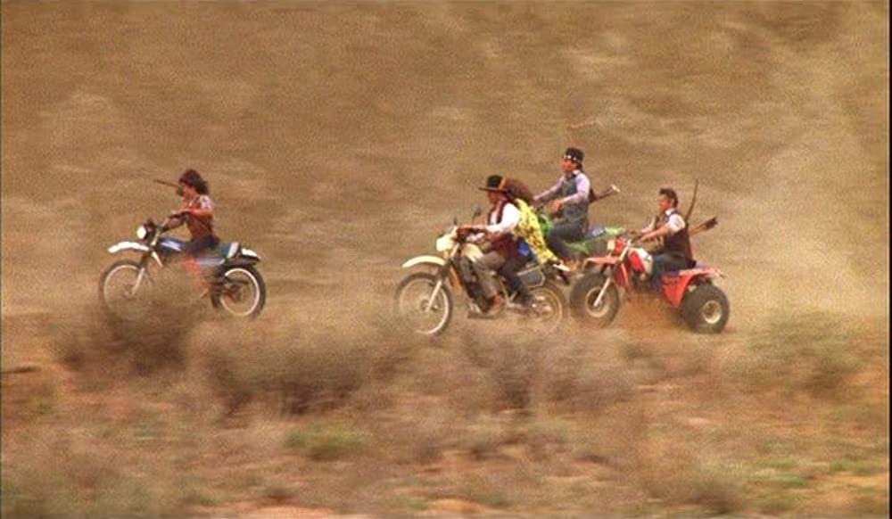 うるさい女たちの画像