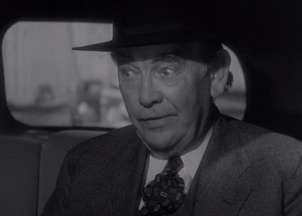 拳銃貸しますの画像