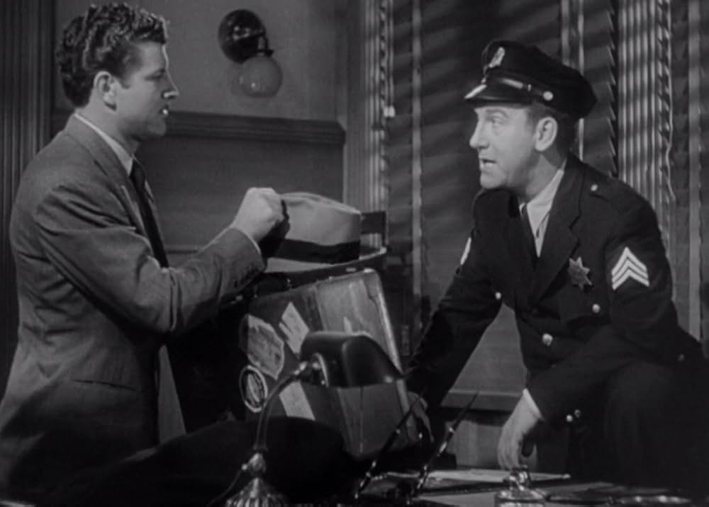 拳銃貸しますの画像