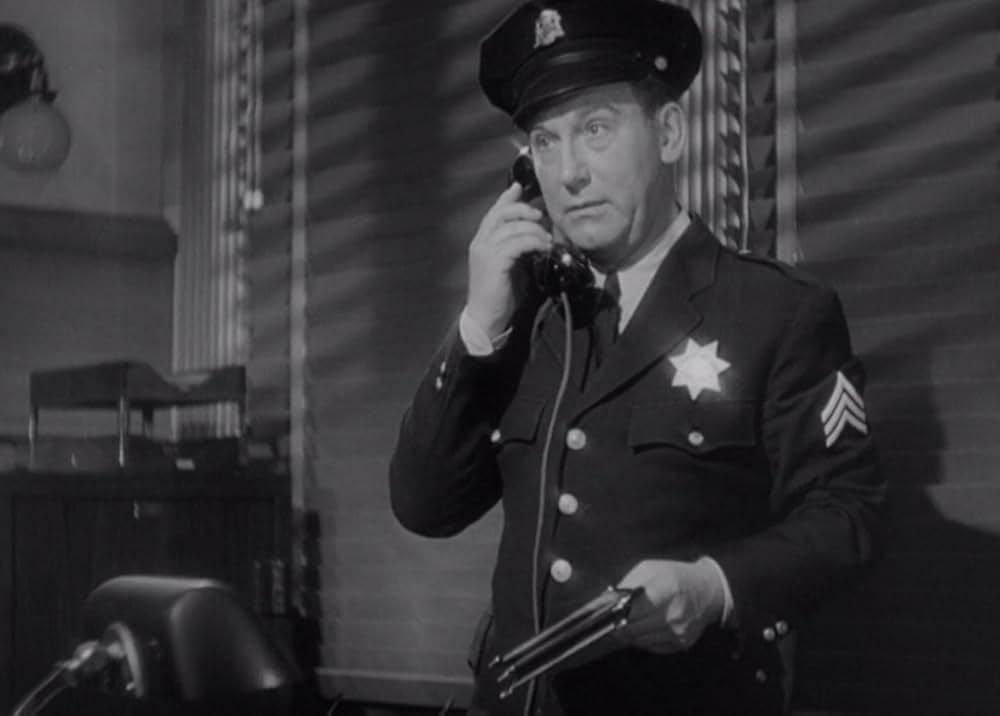 拳銃貸しますの画像