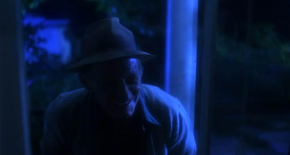 墓場の館の画像