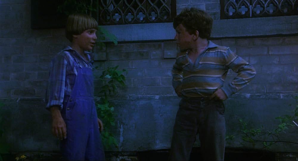 墓場の館の画像