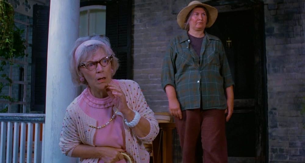 墓場の館の画像