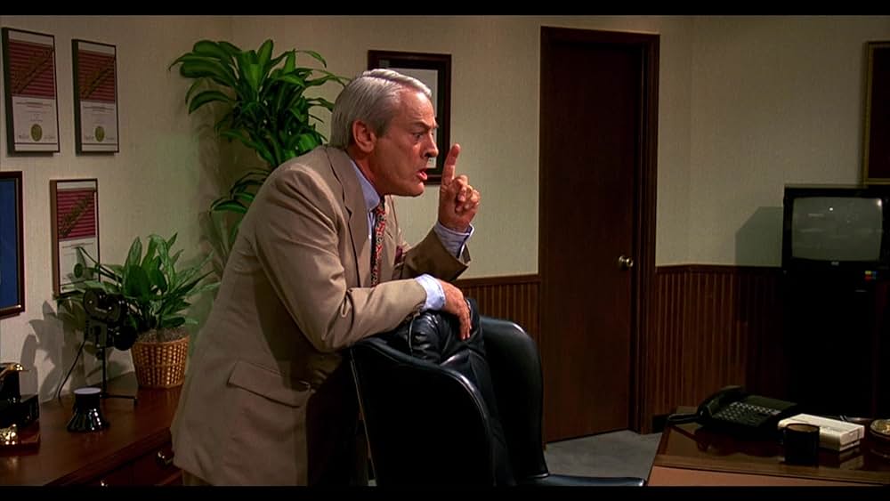 パロディ放送局 UHFの画像