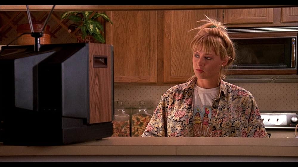 パロディ放送局 UHFの画像