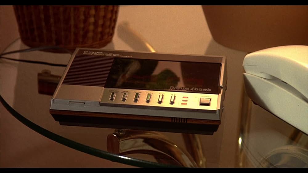 パロディ放送局 UHFの画像