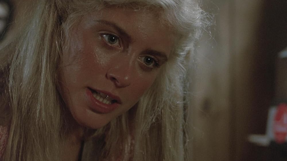 「ビリージーンの伝説」ヘレン・スレイターの画像