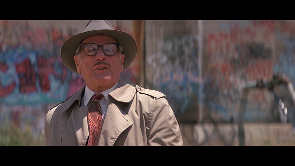 「タフガイ」イーライ・ウォラックの画像