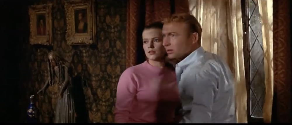 襲い狂う呪いの画像