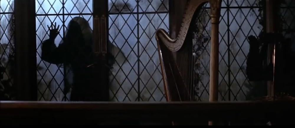 襲い狂う呪いの画像