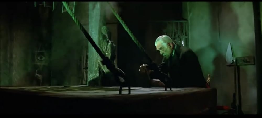 襲い狂う呪いの画像