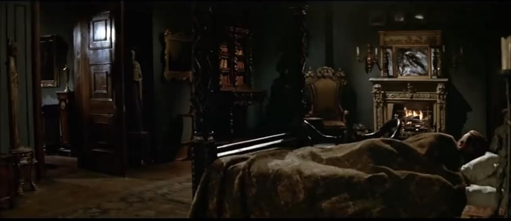 襲い狂う呪いの画像