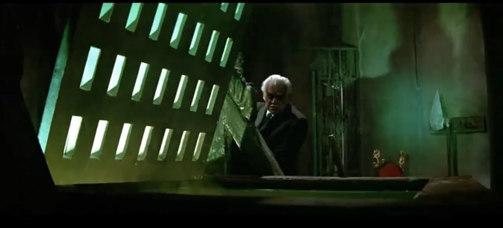 襲い狂う呪いの画像