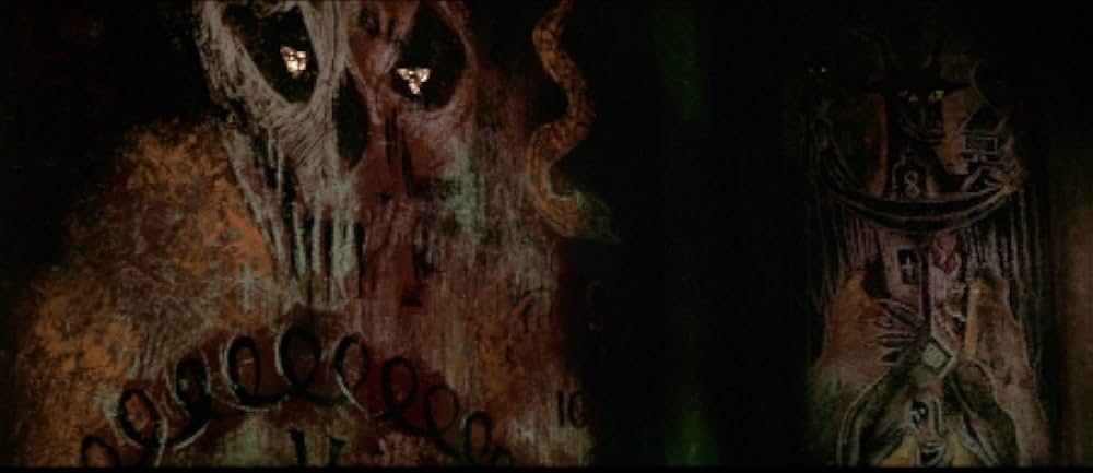 襲い狂う呪いの画像