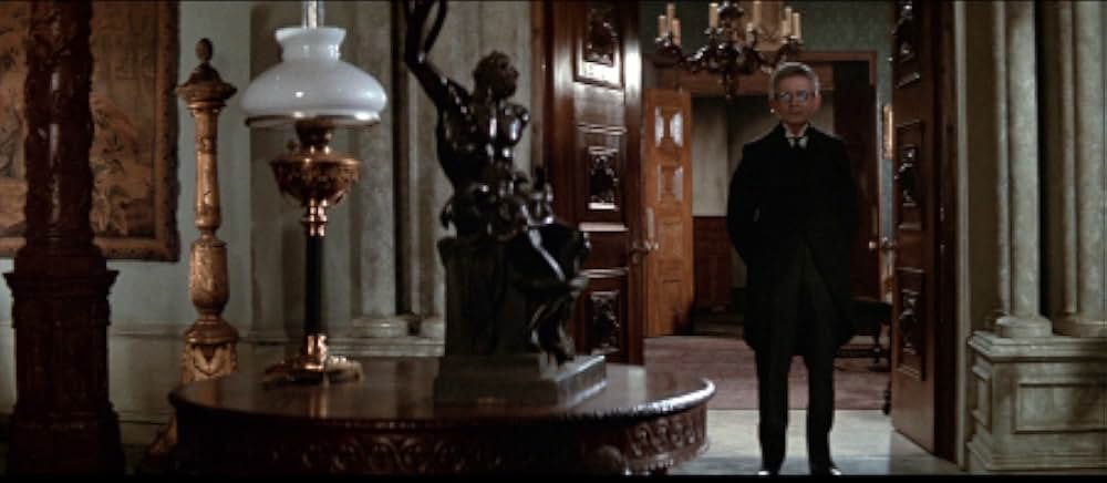 襲い狂う呪いの画像