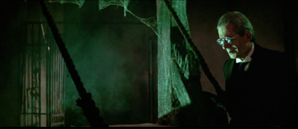 襲い狂う呪いの画像