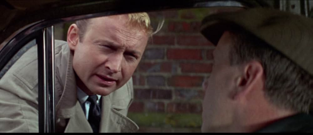 襲い狂う呪いの画像