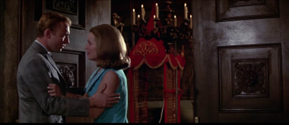 襲い狂う呪いの画像