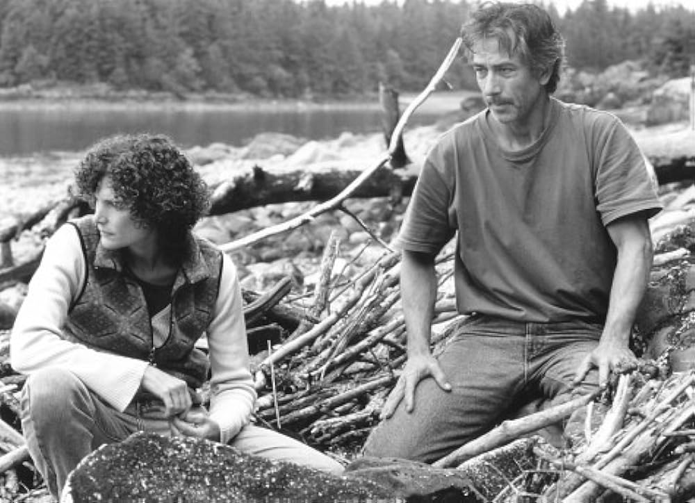 「最果ての地」デビッド・ストラザーン & メアリー・エリザベス・マストラントニオの画像
