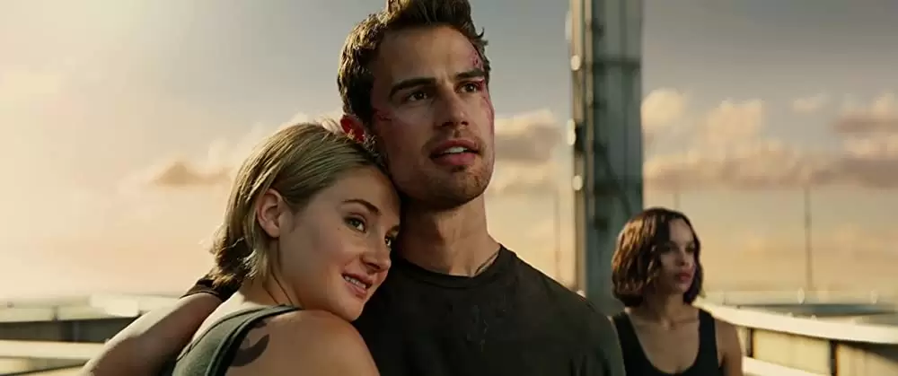 「ダイバージェント FINAL」シャイリーン・ウッドリー & ゾーイ・クラビッツ & テオ・ジェームズの画像