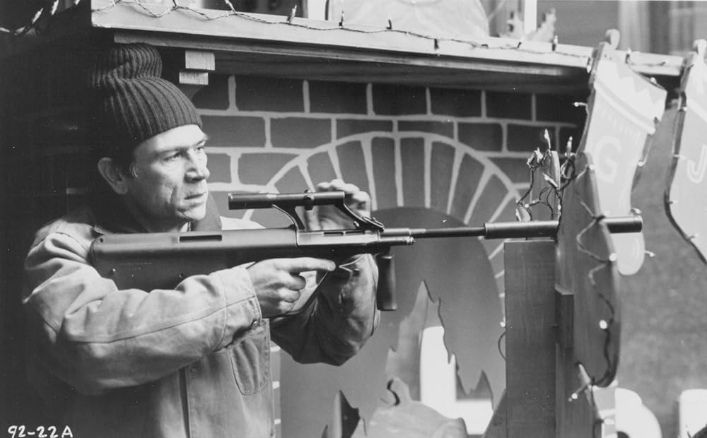 「ザ・パッケージ／暴かれた陰謀」トミー・リー・ジョーンズの画像