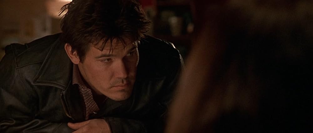 「ナイトウォッチ」ジョシュ・ブローリンの画像