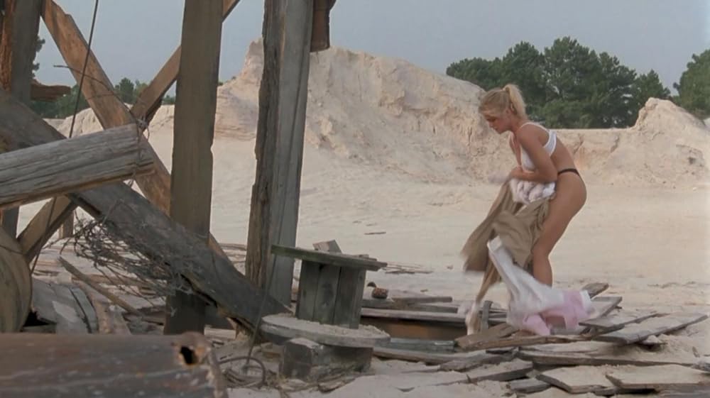 「逃げる天使」エリカ・エレニアックの画像