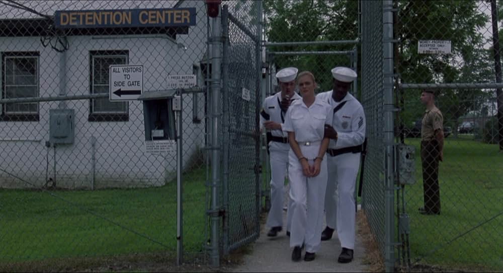 逃げる天使の画像