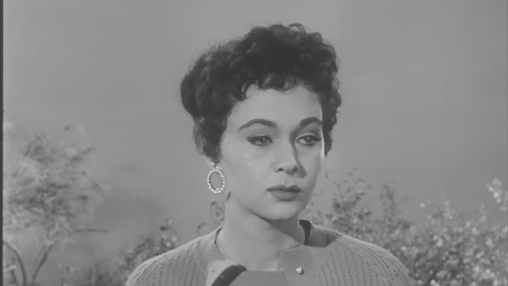 海獣の霊を呼ぶ女／怪物の女性の画像