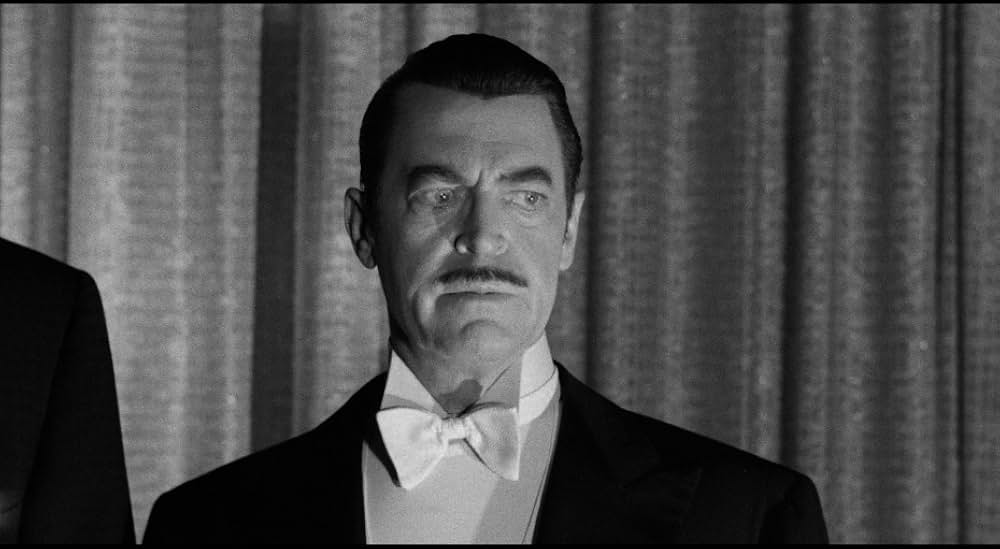 海獣の霊を呼ぶ女／怪物の女性の画像