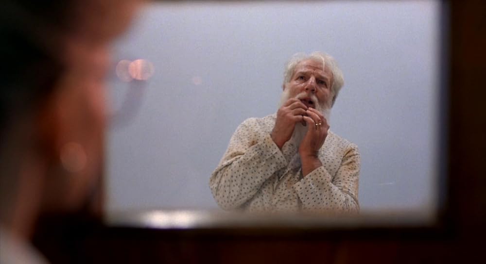 フロム・ビヨンドの画像