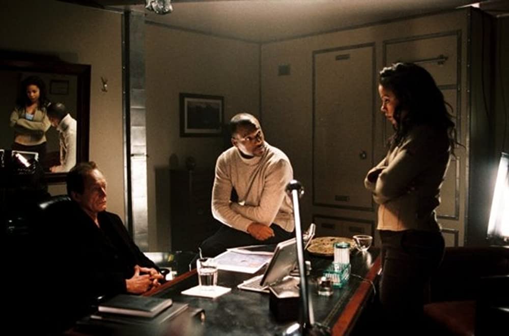 「エイリアンVS. プレデター」ランス・ヘンリクセン & サナ・レイサン & コリン・サーモンの画像