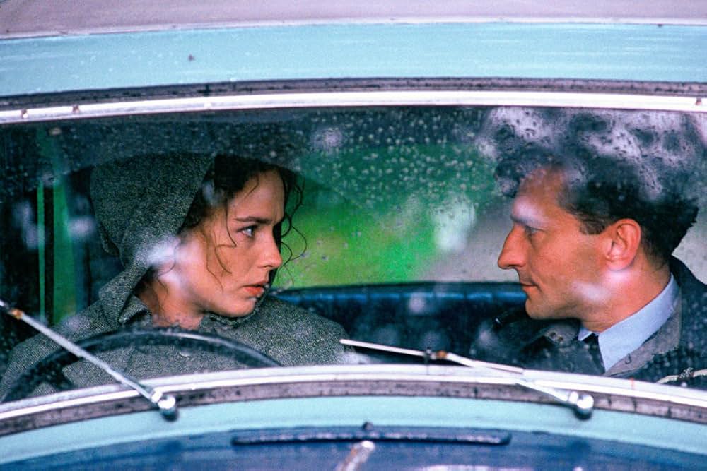 ダーク・ブルーの画像