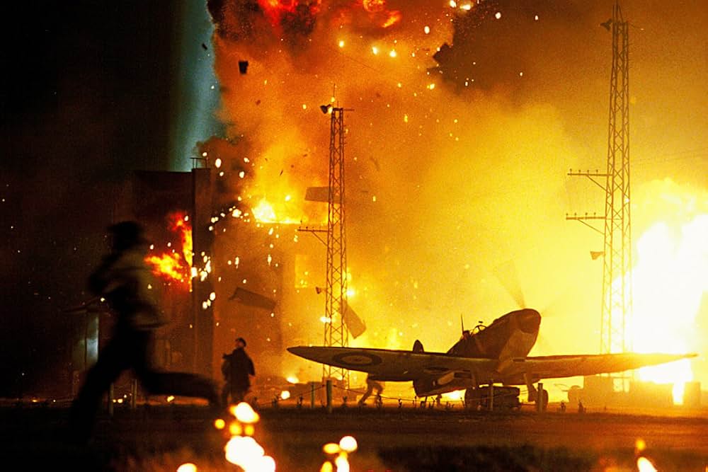 ダーク・ブルーの画像