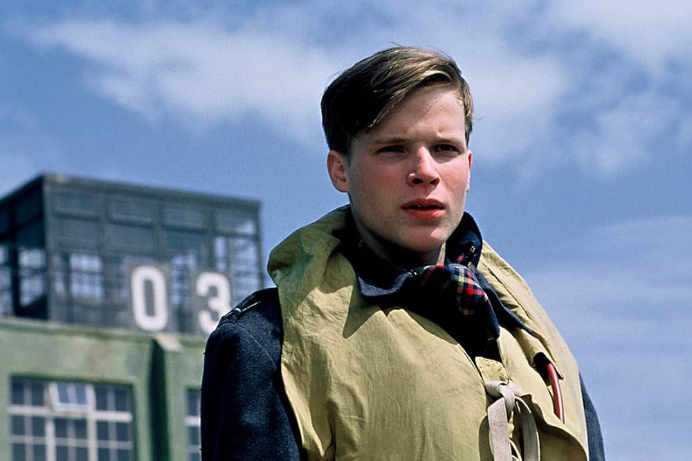 ダーク・ブルーの画像