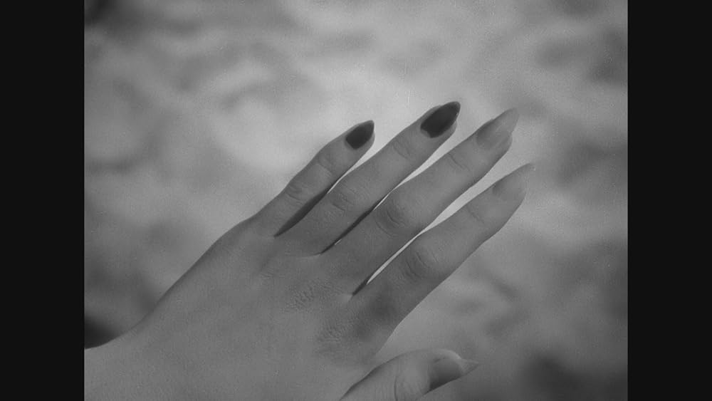 青髭八人目の妻の画像