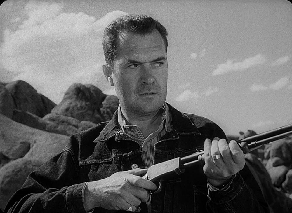 「ヒッチ・ハイカー」フランク・ラブジョイの画像