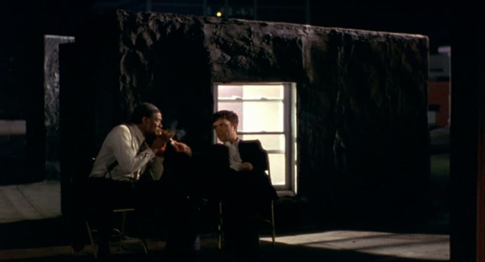 「ステーション エージェント」ピーター・ディンクレイジの画像