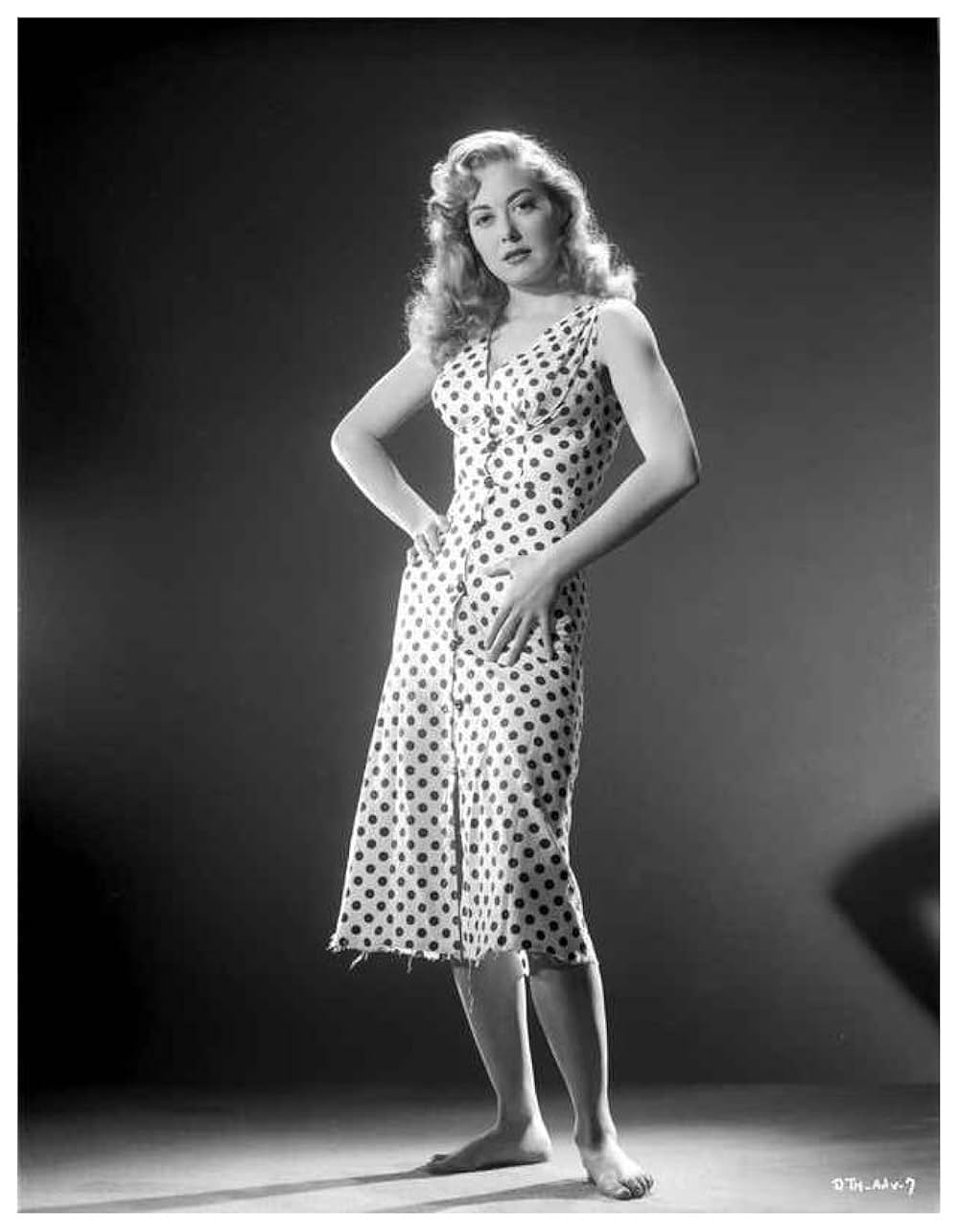 暗黒の鉄格子の画像