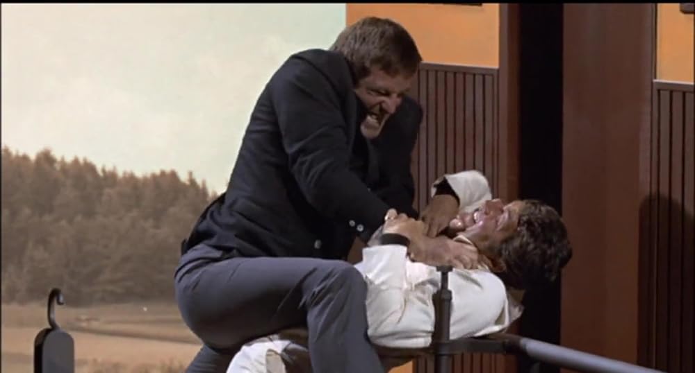 「サイレンサー第4弾／破壊部隊」ディーン・マーティンの画像