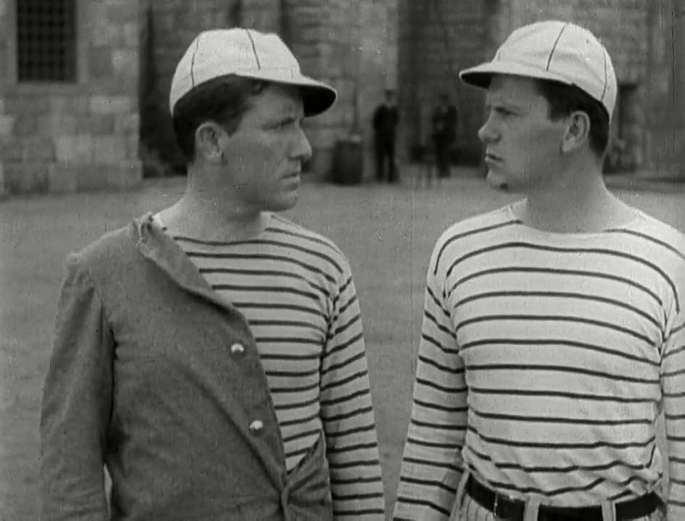 河上の別荘の画像