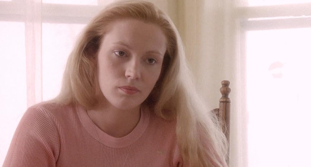 「ホワイト・アイズ／隠れた狂気」キャシー・モリアーティの画像