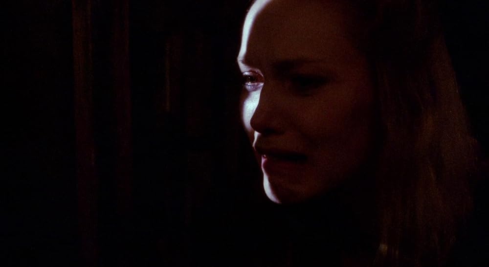 「ホワイト・アイズ／隠れた狂気」キャシー・モリアーティの画像