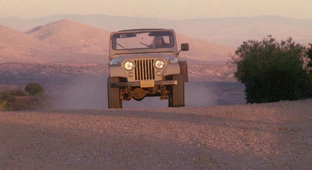 ホワイト・アイズ／隠れた狂気の画像