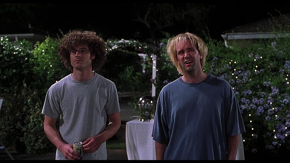 ベースケットボール／裸の球を持つ男の画像