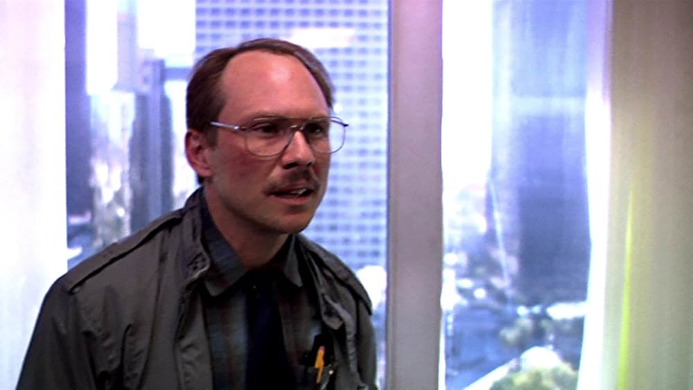 その男は、静かな隣人の画像