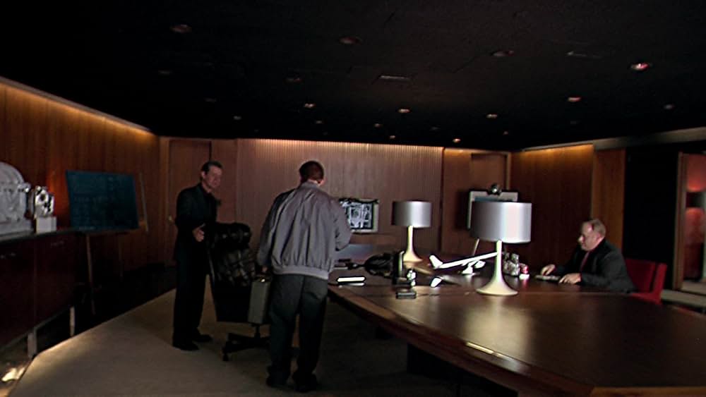 その男は、静かな隣人の画像