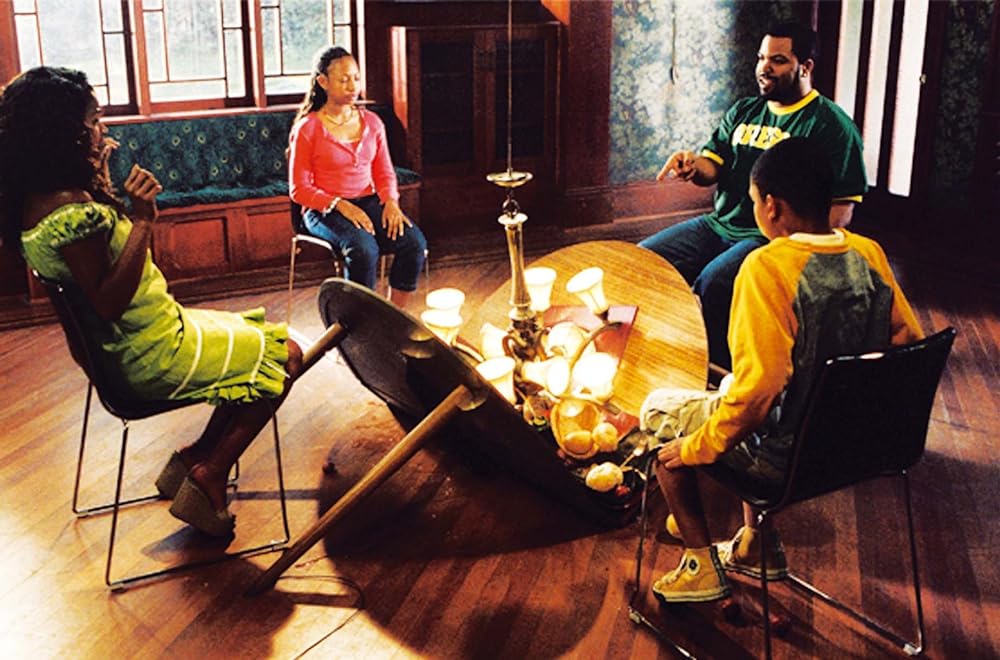 「ボクらのママに近づくな！2」ニア・ロング & アイス・キューブ & Aleisha Allen & Philip Boldenの画像