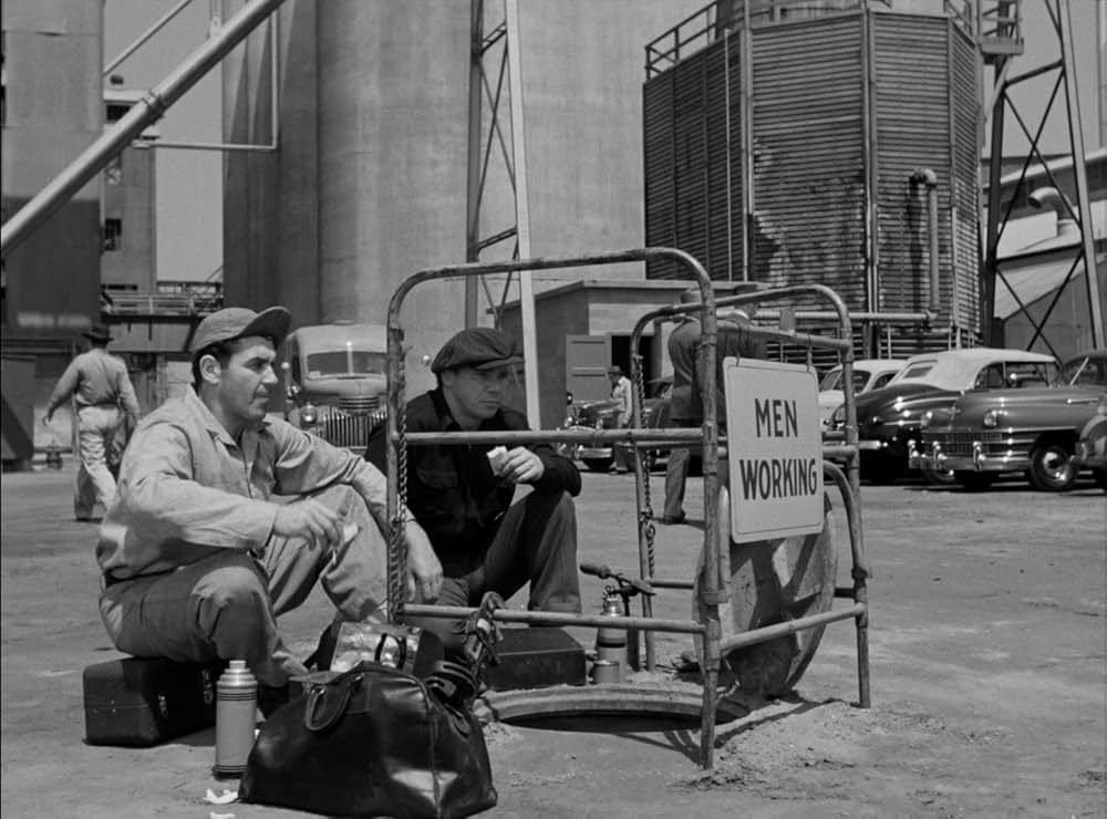 裏切りの街角の画像