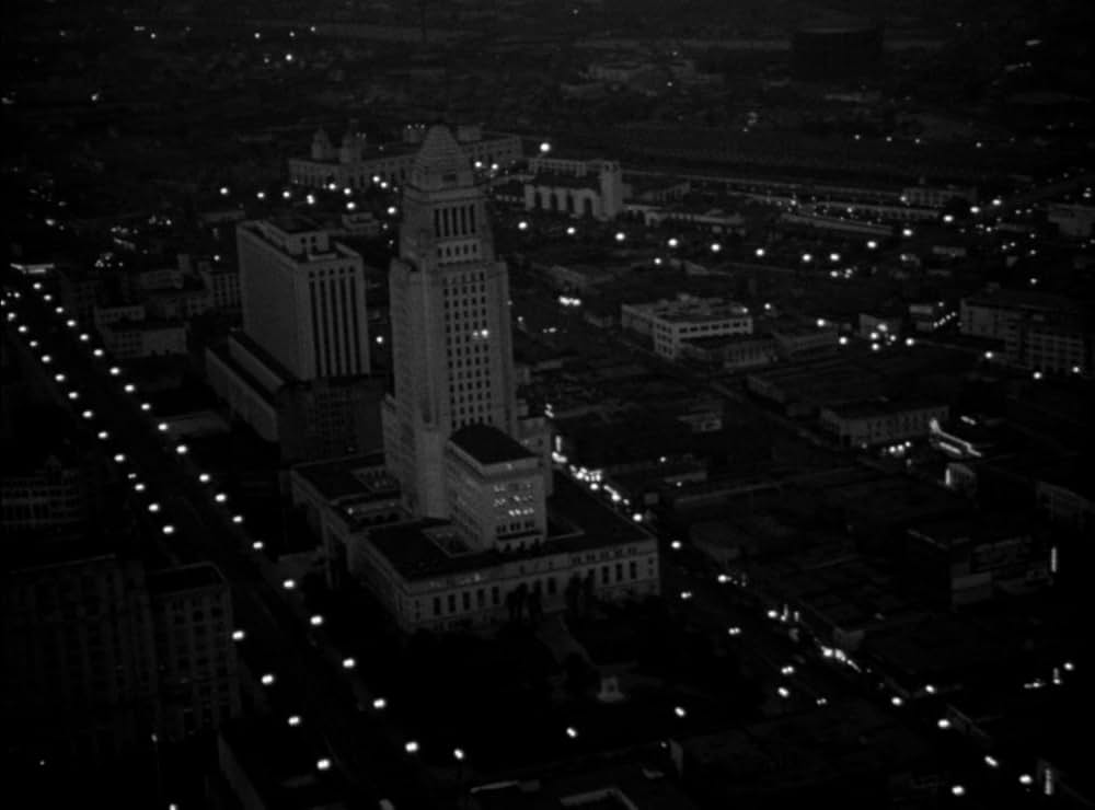 裏切りの街角の画像